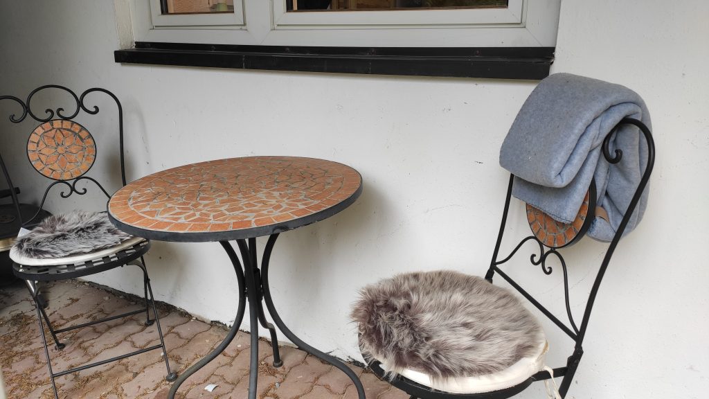 Sitzecke Außenbereich - Ferienwohnung am Weinberg in Dresden